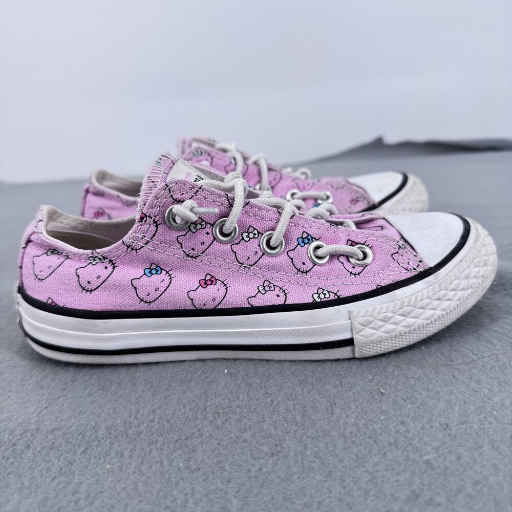 Converse Hello Kitty Chuck Taylor All Star Low Pink Canvas Kids 12 - Picture 2 of 8